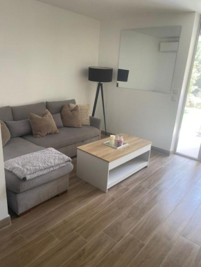 Appartement Seyana - Agréable avec jardin et grande Véranda - Proche mer